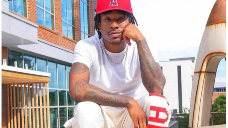 duke dennis age